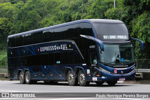 Expresso do Sul 423002 na cidade de Piraí, Rio de Janeiro, Brasil, por Paulo Henrique Pereira Borges. Número da foto: #12693252.