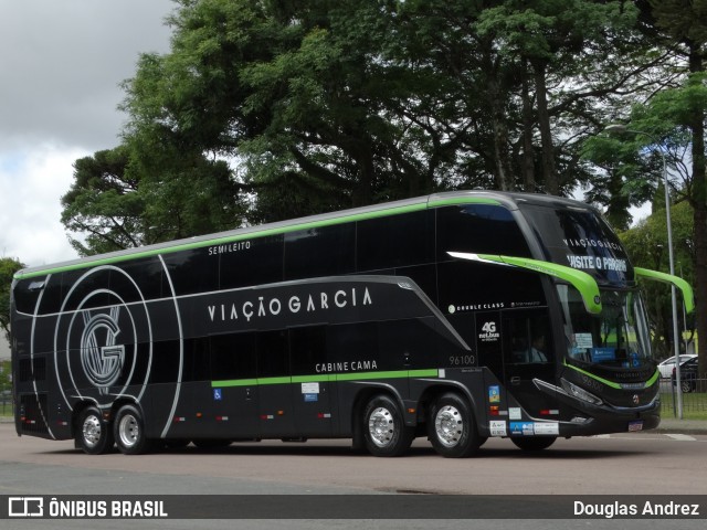 Viação Garcia 96100 na cidade de Curitiba, Paraná, Brasil, por Douglas Andrez. Número da foto: #12693943.
