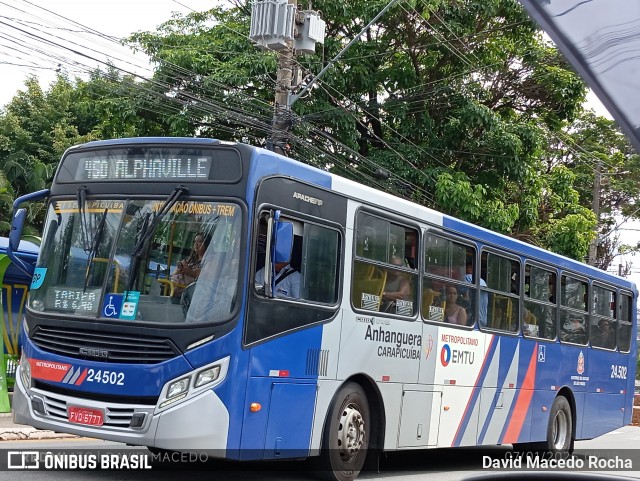 Empresa de Transportes e Turismo Carapicuiba 24.502 na cidade de Carapicuíba, São Paulo, Brasil, por David Macedo Rocha. Número da foto: #12720400.
