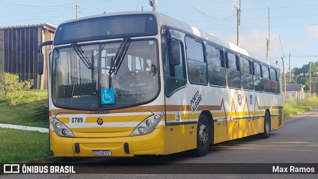 Companhia Carris Porto-Alegrense 0789 na cidade de Porto Alegre, Rio Grande do Sul, Brasil, por Max Ramos. Número da foto: #12721321.