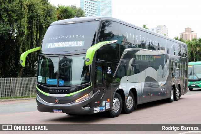 Viação Garcia 86108 na cidade de Curitiba, Paraná, Brasil, por Rodrigo Barraza. Número da foto: #12721904.