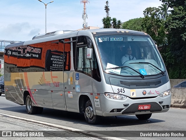Expresso Line Tour 345 na cidade de Cotia, São Paulo, Brasil, por David Macedo Rocha. Número da foto: #12720403.