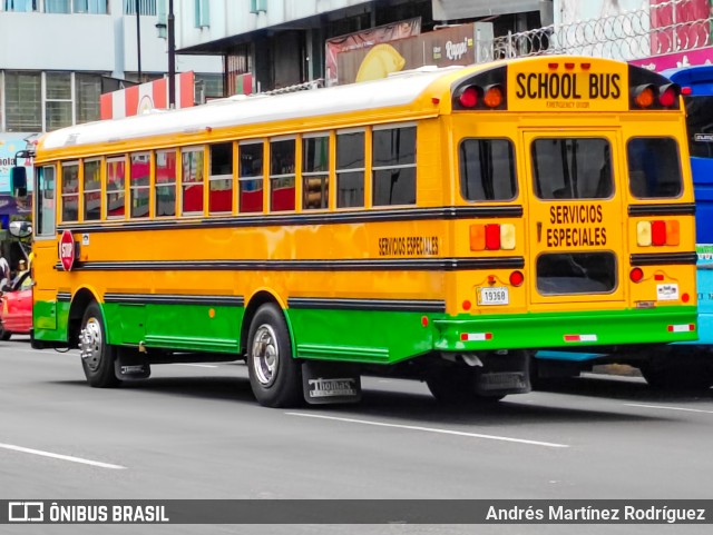 Transportes Monzu 00 na cidade de Hospital, San José, San José, Costa Rica, por Andrés Martínez Rodríguez. Número da foto: #12721451.