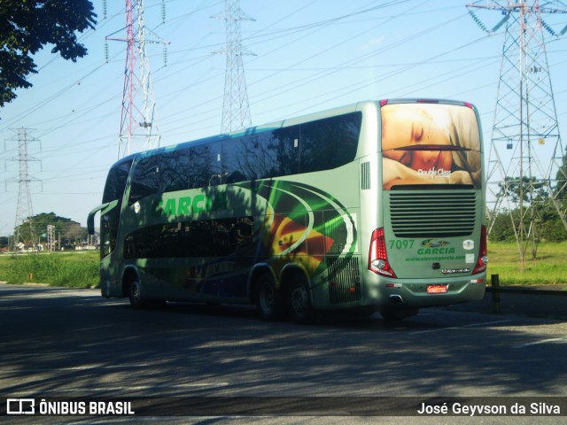 Viação Garcia 7097 na cidade de São José dos Campos, São Paulo, Brasil, por José Geyvson da Silva. Número da foto: #12724482.