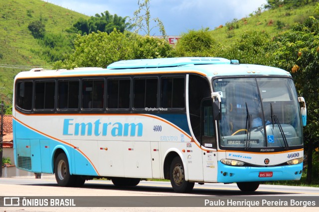 Emtram 4600 na cidade de Barra do Piraí, Rio de Janeiro, Brasil, por Paulo Henrique Pereira Borges. Número da foto: #12724042.