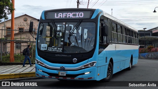 Buses Guadalupe 43 na cidade de Carmen, San José, San José, Costa Rica, por Sebastian Ávila. Número da foto: #12723617.