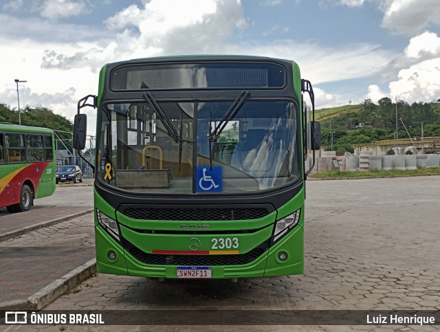Auto Viação Suzano 2303 na cidade de Santa Isabel, São Paulo, Brasil, por Luiz Henrique. Número da foto: #12723341.