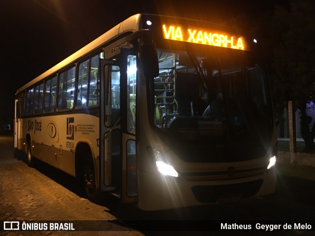Expresso São José 133 na cidade de Tramandaí, Rio Grande do Sul, Brasil, por Matheus  Geyger de Melo. Número da foto: #12725986.
