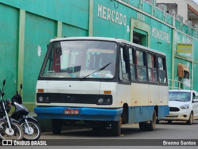 Ônibus Particulares 6106 na cidade de Monte Azul, Minas Gerais, Brasil, por Brenno Santos. Número da foto: #12727242.