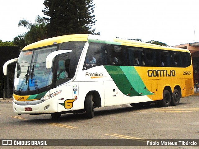 Empresa Gontijo de Transportes 21265 na cidade de Três Corações, Minas Gerais, Brasil, por Fábio Mateus Tibúrcio. Número da foto: #12726162.
