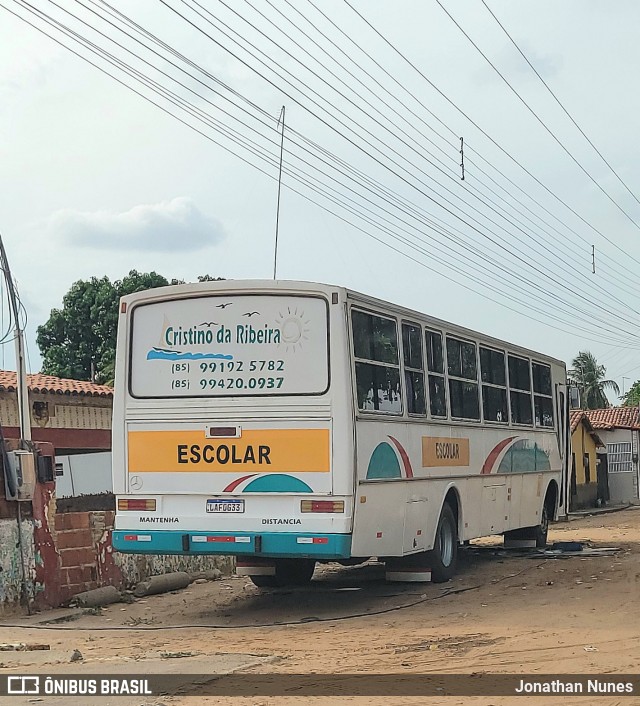 Ônibus Particulares 0633 na cidade de Chorozinho, Ceará, Brasil, por Jonathan Nunes. Número da foto: #12727564.