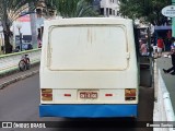 Ônibus Particulares 6106 na cidade de Monte Azul, Minas Gerais, Brasil, por Brenno Santos. Número da foto: #12727246.