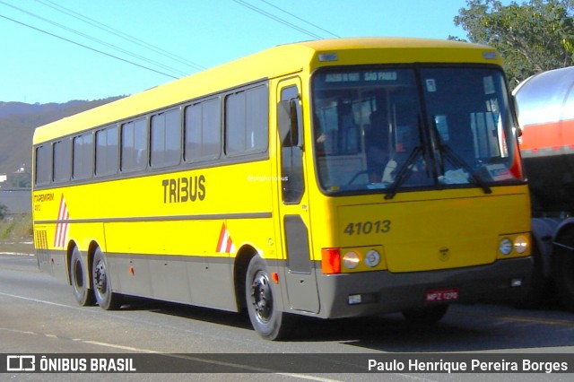 Viação Itapemirim 41013 na cidade de Barra do Piraí, Rio de Janeiro, Brasil, por Paulo Henrique Pereira Borges. Número da foto: #12731496.