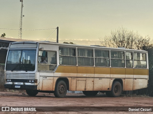 Ônibus Particulares 46 na cidade de Iguatemi, Mato Grosso do Sul, Brasil, por Daniel Cezari. Número da foto: #12732076.