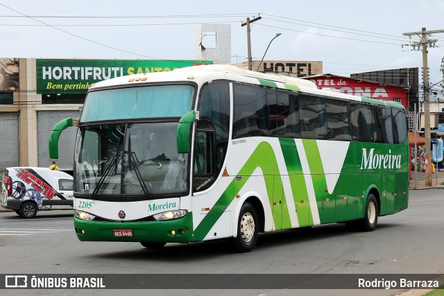 Empresa de Transportes e Turismo Moreira 2205 na cidade de Goiânia, Goiás, Brasil, por Rodrigo Barraza. Número da foto: #12730885.