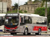 Pêssego Transportes 4 7109 na cidade de Barueri, São Paulo, Brasil, por Francisco Mauricio Freire. Número da foto: #12731867.