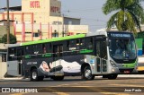 Viação Garcia 8425 na cidade de Londrina, Paraná, Brasil, por Joao Paulo. Número da foto: #12732715.