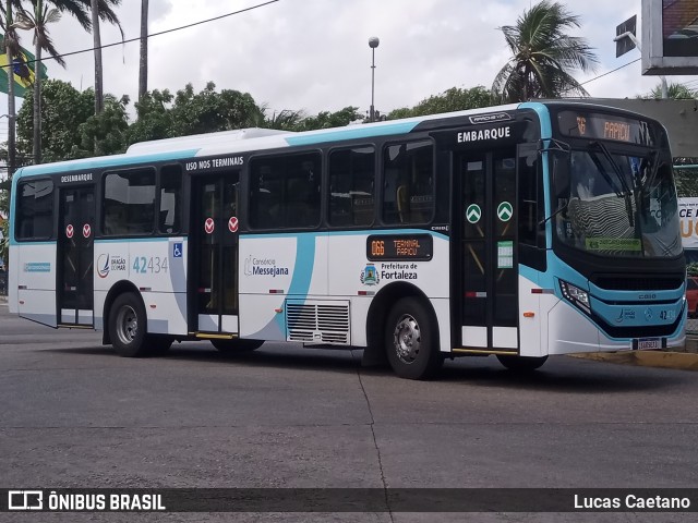 Auto Viação Dragão do Mar 42434 na cidade de Fortaleza, Ceará, Brasil, por Lucas Caetano. Número da foto: #12734683.