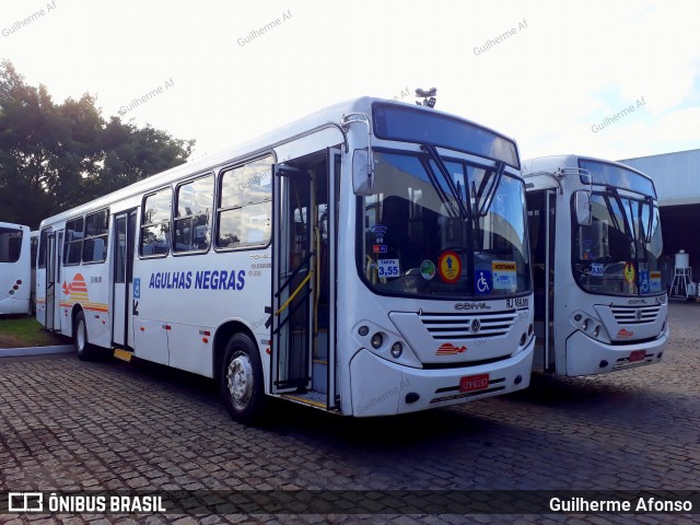 Viação Agulhas Negras RJ 169.010 na cidade de Volta Redonda, Rio de Janeiro, Brasil, por Guilherme Afonso. Número da foto: #12735929.