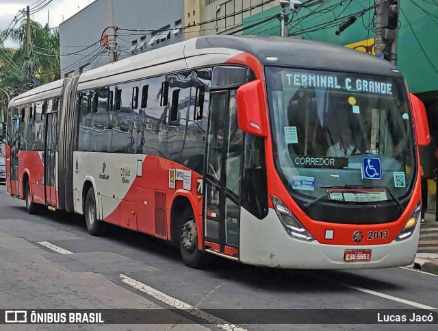 Itajaí Transportes Coletivos 2013 na cidade de Campinas, São Paulo, Brasil, por Lucas Jacó. Número da foto: #12733639.