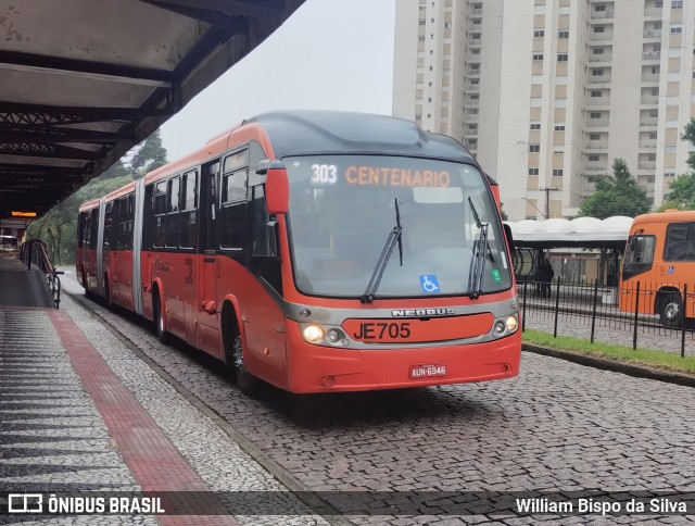 Expresso Azul JE705 na cidade de Curitiba, Paraná, Brasil, por William Bispo da Silva. Número da foto: #12733970.