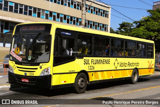 Viação Sul Fluminense 1226 na cidade de Volta Redonda, Rio de Janeiro, Brasil, por Paulo Henrique Pereira Borges. Número da foto: #12735136.