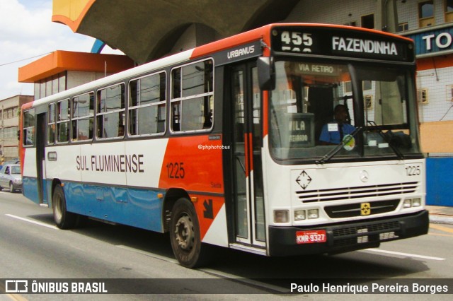 Viação Sul Fluminense 1225 na cidade de Volta Redonda, Rio de Janeiro, Brasil, por Paulo Henrique Pereira Borges. Número da foto: #12735106.