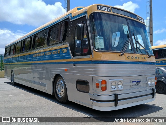 Ônibus Particulares 7387 na cidade de Barueri, São Paulo, Brasil, por André Lourenço de Freitas. Número da foto: #12739646.