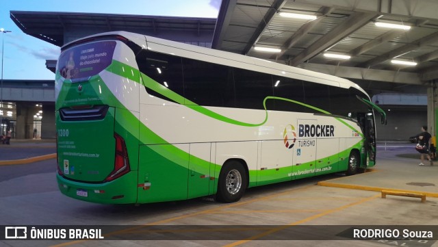 Brocker Turismo 1300 na cidade de Porto Alegre, Rio Grande do Sul, Brasil, por RODRIGO Souza. Número da foto: #12740991.