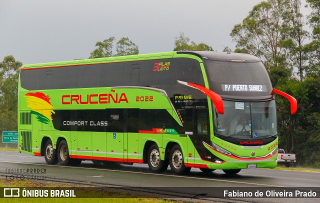Autobuses Cruceña 2022 na cidade de Porangaba, São Paulo, Brasil, por Fabiano de Oliveira Prado. Número da foto: #12742790.