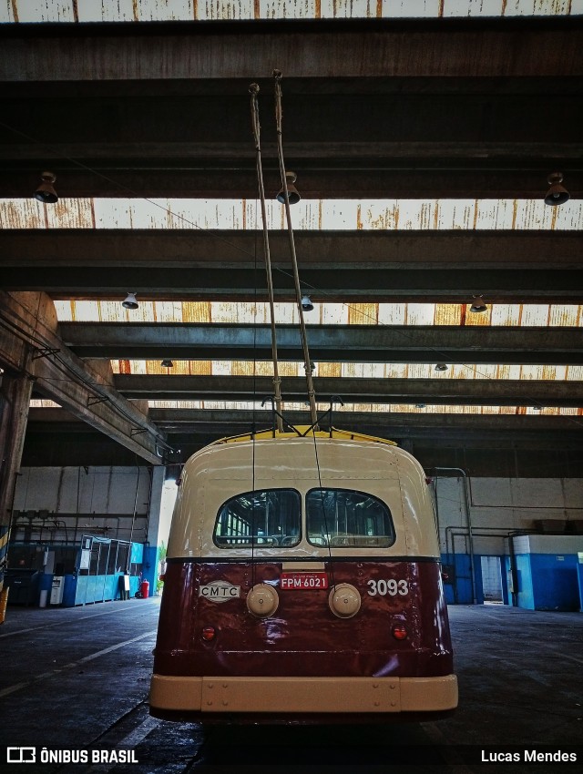 CMTC - Companhia Municipal de Transportes Coletivos 3093 na cidade de São Paulo, São Paulo, Brasil, por Lucas Mendes. Número da foto: #12742597.