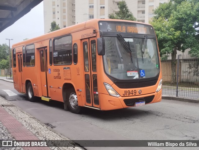 Expresso Azul JI949 na cidade de Curitiba, Paraná, Brasil, por William Bispo da Silva. Número da foto: #12740682.