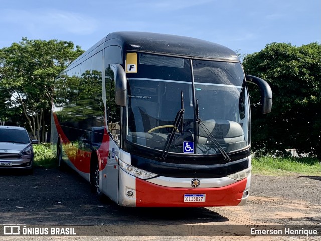 Ônibus Particulares 8127 na cidade de Fernandópolis, São Paulo, Brasil, por Emerson Henrique. Número da foto: #12740841.