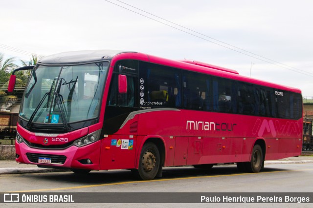 Mirian Tour 5028 na cidade de Barra Mansa, Rio de Janeiro, Brasil, por Paulo Henrique Pereira Borges. Número da foto: #12744613.