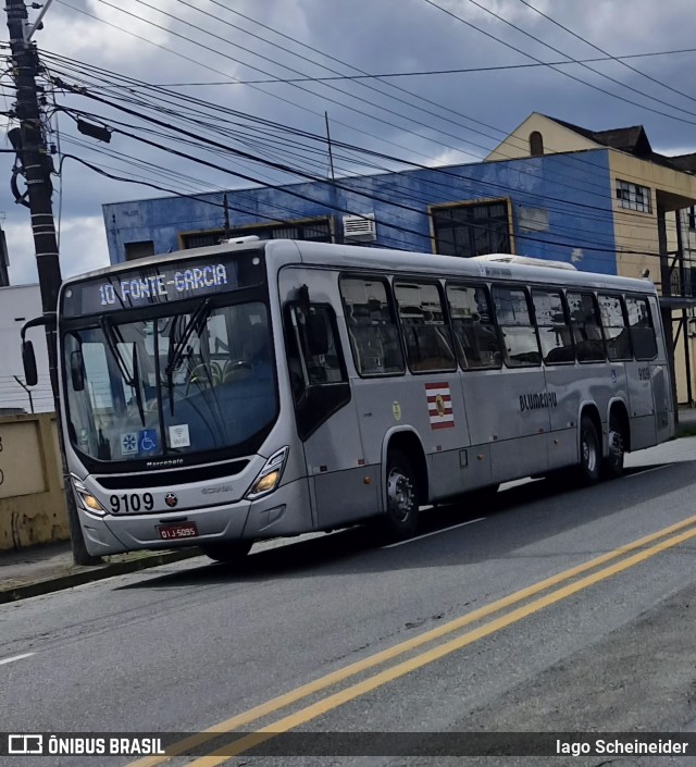 BluMob - Concessionária de Transporte Urbano de Blumenau 9109 na cidade de Blumenau, Santa Catarina, Brasil, por Iago Scheineider. Número da foto: #12744169.