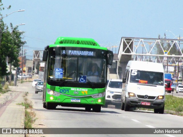 Trampolim da Vitória 001 na cidade de Parnamirim, Rio Grande do Norte, Brasil, por John Herbert. Número da foto: #12745139.