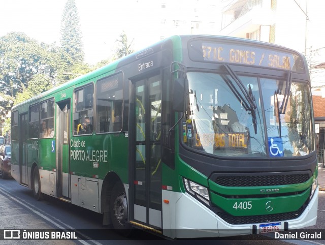 VAP - Viação Alto Petrópolis 4405 na cidade de Porto Alegre, Rio Grande do Sul, Brasil, por Daniel Girald. Número da foto: #12744612.