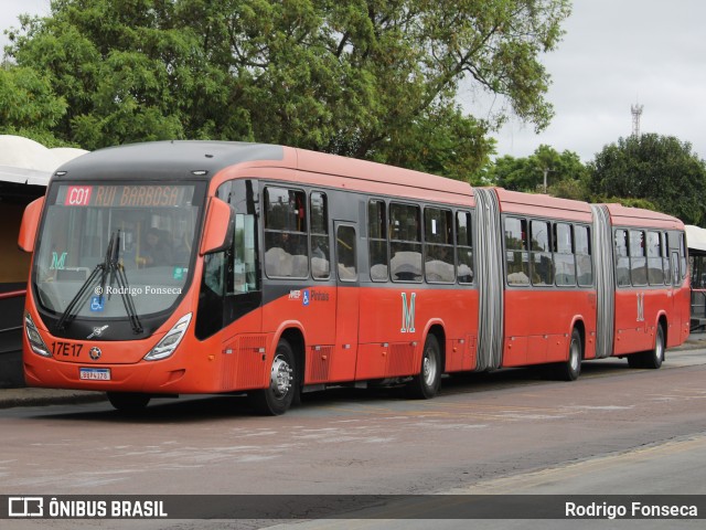 Expresso Azul 17E17 na cidade de Curitiba, Paraná, Brasil, por Rodrigo Fonseca. Número da foto: #12749108.