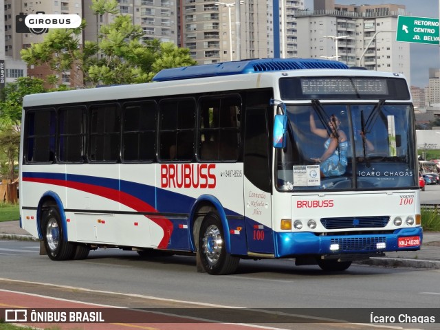 Brubuss Transportes 100 na cidade de Barueri, São Paulo, Brasil, por Ícaro Chagas. Número da foto: #12748199.