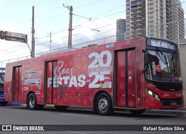 Pêssego Transportes 4 7200 na cidade de São Paulo, São Paulo, Brasil, por Rafael Santos Silva. Número da foto: #12749242.