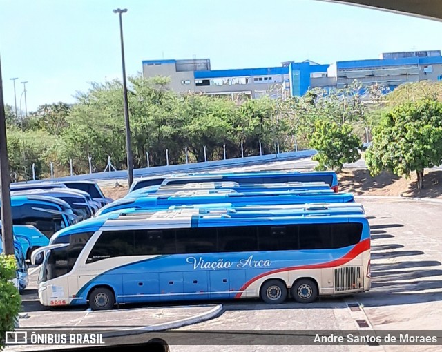 Arca Turismo 5086 na cidade de Aracaju, Sergipe, Brasil, por Andre Santos de Moraes. Número da foto: #12696413.