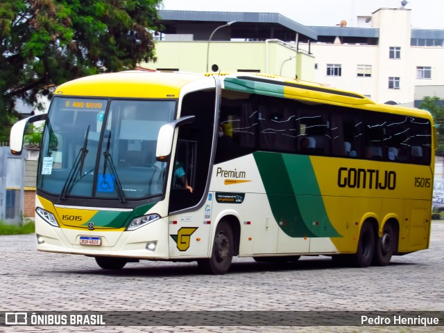 Empresa Gontijo de Transportes 15015 na cidade de Divinópolis, Minas Gerais, Brasil, por Pedro Henrique. Número da foto: #12697929.