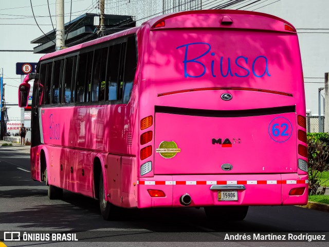 BIUSA 62 na cidade de Mata Redonda, San José, San José, Costa Rica, por Andrés Martínez Rodríguez. Número da foto: #12698020.