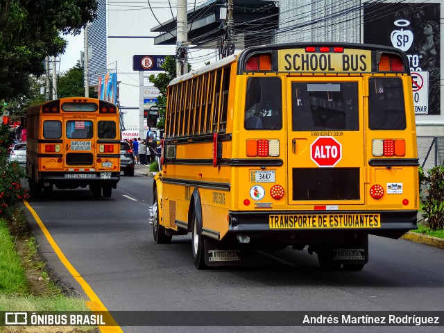 Autobuses sin identificación - Costa Rica 00 na cidade de Mata Redonda, San José, San José, Costa Rica, por Andrés Martínez Rodríguez. Número da foto: #12698072.