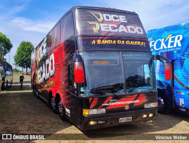 Banda Doce Pecado 2008 na cidade de Erechim, Rio Grande do Sul, Brasil, por Vinícius Weber. Número da foto: #12695729.