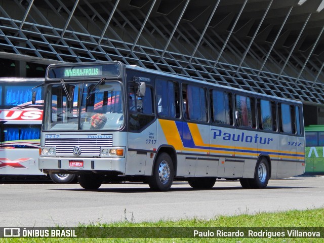 Paulotur Transporte e Turismo 1717 na cidade de Florianópolis, Santa Catarina, Brasil, por Paulo Ricardo  Rodrigues Villanova. Número da foto: #12751247.