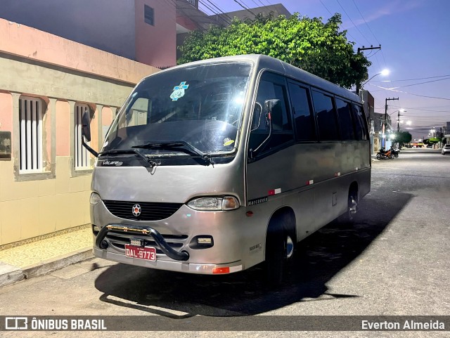 Ônibus Particulares 9773 na cidade de Nossa Senhora de Lourdes, Sergipe, Brasil, por Everton Almeida. Número da foto: #12750649.
