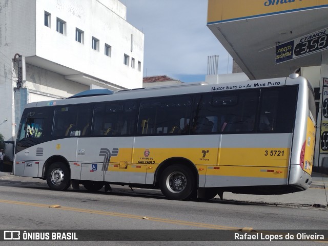 Upbus Qualidade em Transportes 3 5721 na cidade de São Paulo, São Paulo, Brasil, por Rafael Lopes de Oliveira. Número da foto: #12749403.