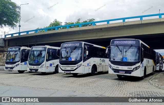 Viação Elite 2323 na cidade de Volta Redonda, Rio de Janeiro, Brasil, por Guilherme Afonso. Número da foto: #12752185.