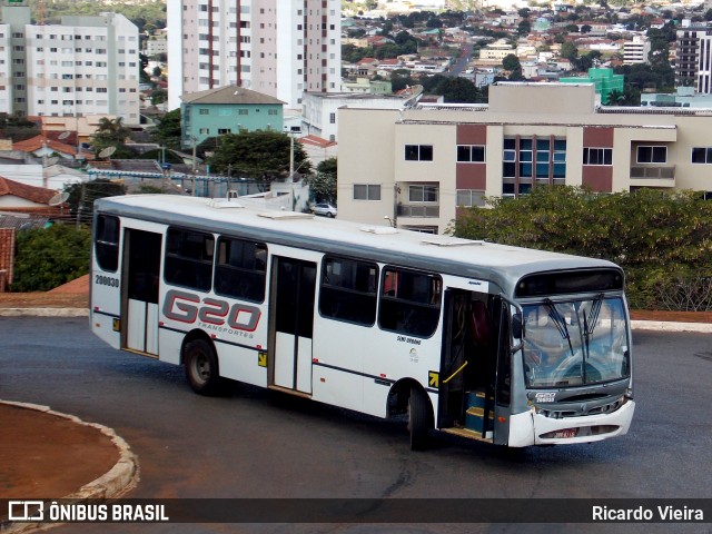 G20 Transportes 200030 na cidade de Luziânia, Goiás, Brasil, por Ricardo Vieira. Número da foto: #12753759.
